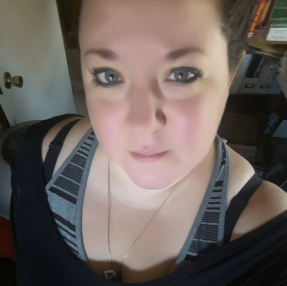 Meet your Posher, Leslie